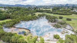 Geysers, volcans, glaciers : voyager en Nouvelle-Zélande sans rien abîmer